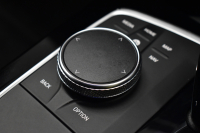 BMW 1シリーズ M135i xDrive ﾌﾙﾀｲﾑ4WD ﾃﾞﾋﾞｭｰ&ｺﾝﾌｫｰﾄ&ﾅﾋﾞｹﾞｰｼｮﾝP ｱﾙｶﾝﾀｰﾗMｽﾎﾟｰﾂｼｰﾄ&ﾌﾞﾚｰｷ 可変ｻｽ ACC LCW ﾗｲﾌﾞｺｯｸﾋﾟｯﾄ ﾀｯﾁﾊﾟﾈﾙﾅﾋﾞ ｱｯﾌﾟﾙｶｰﾌﾟﾚｲ ﾍｷｻｺﾞﾅﾙLEDﾍｯﾄﾞﾗｲﾄ 電動Rｹﾞｰﾄ 2年保証