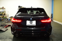 BMW 1シリーズ M135i xDrive ﾌﾙﾀｲﾑ4WD ﾃﾞﾋﾞｭｰ&ｺﾝﾌｫｰﾄ&ﾅﾋﾞｹﾞｰｼｮﾝP ｱﾙｶﾝﾀｰﾗMｽﾎﾟｰﾂｼｰﾄ&ﾌﾞﾚｰｷ 可変ｻｽ ACC LCW ﾗｲﾌﾞｺｯｸﾋﾟｯﾄ ﾀｯﾁﾊﾟﾈﾙﾅﾋﾞ ｱｯﾌﾟﾙｶｰﾌﾟﾚｲ ﾍｷｻｺﾞﾅﾙLEDﾍｯﾄﾞﾗｲﾄ 電動Rｹﾞｰﾄ 2年保証