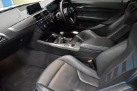 BMW Mシリーズ M2 ｺﾝﾍﾟﾃｨｼｮﾝ 6速MT LCI後期 ｺﾝﾍﾟﾃｨｼｮﾝ専用410馬力ｴﾝｼﾞﾝ ﾍｷｻｺﾞﾅﾙLEDﾍｯﾄﾞﾗｲﾄ&ﾃｰﾙ ﾋｰﾀｰ付黒革 ﾀｯﾁﾊﾟﾈﾙHDDﾅﾋﾞBｶﾒﾗ 専用19AW 車線逸脱&歩行者警告 衝突軽減ﾌﾞﾚｰｷ ｶｰﾎﾞﾝｲﾝﾃﾘｱ Mｼｰﾄﾍﾞﾙﾄ  2年保証