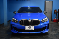 BMW 1シリーズ M135i xDrive 4WD ﾃﾞﾋﾞｭｰP ﾋｰﾀｰ付ﾌﾞﾗｯｸﾚｻﾞｰMｽﾎﾟｰﾂｼｰﾄ 可変ｻｽﾍﾟﾝｼｮﾝ H&Rｽﾎﾟｰﾂｽﾌﾟﾘﾝｸﾞ Mｼｰﾄﾍﾞﾙﾄ HiFiｽﾋﾟｰｶｰ Mｽﾎﾟｰﾂﾌﾞﾚｰｷ ACC BMWﾗｲﾌﾞｺｯｸﾋﾟｯﾄ ﾀｯﾁﾊﾟﾈﾙﾅﾋﾞ ｱｯﾌﾟﾙｶｰﾌﾟﾚｲ ﾍｷｻｺﾞﾅﾙLEDﾍｯﾄﾞﾗｲﾄ 2年保証