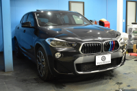 BMW X2 xDrive 20i MｽﾎﾟｰﾂX 4WD ｾﾚｸﾄ&ﾊｲﾗｲﾝ&ｱﾄﾞﾊﾞﾝｽﾄﾞｱｸﾃｨﾌﾞｾｰﾌﾃｨ‐&ｺﾝﾌｫｰﾄP ﾊﾟﾉﾗﾏSR ﾍｷｻｺﾞﾅﾙLEDﾍｯﾄﾞﾗｲﾄ 追従ACC HUD ﾋｰﾀｰ付電動茶革 HiFiｽﾋﾟｰｶｰ 衝突軽減ﾌﾞﾚｰｷ 19AW ﾀｯﾁﾊﾟﾈﾙﾅﾋﾞBｶﾒﾗ 前後PDC Pｱｼｽﾄ 電動Rｹﾞｰﾄ 2年保証