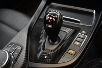 BMW Mシリーズ M2 ｺﾝﾍﾟﾃｨｼｮﾝ MDCT 7速DCT LCI後期 ｺﾝﾍﾟﾃｨｼｮﾝ専用410馬力ｴﾝｼﾞﾝ ﾍｷｻｺﾞﾅﾙLEDﾍｯﾄﾞﾗｲﾄ&ﾃｰﾙ ﾋｰﾀｰ付黒革 ﾀｯﾁﾊﾟﾈﾙHDDﾅﾋﾞBｶﾒﾗ 専用19AW 車線逸脱&歩行者警告 衝突軽減ﾌﾞﾚｰｷ ｶｰﾎﾞﾝｲﾝﾃﾘｱ Mｼｰﾄﾍﾞﾙﾄ 2年保証