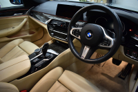 BMW 5シリーズ 523i ﾂｰﾘﾝｸﾞ Mｽﾎﾟｰﾂ ﾊｲﾗｲﾝP 1ｵｰﾅｰ 全席ﾋｰﾀｰ付ﾍﾞｰｼﾞｭ革 LEDﾍｯﾄﾞﾗｲﾄ  追従ACC HUD 液晶ﾒｰﾀｰ ﾀｯﾁﾊﾟﾈﾙHDDﾅﾋﾞ 全周囲ｶﾒﾗ3Dﾋﾞｭｰ Pｱｼｽﾄ 車線変更&逸脱&歩行者警告 19AW 2年保証