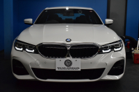 BMW 3シリーズ 330i Mｽﾎﾟｰﾂ 高出力 ﾊｲﾗｲﾝ＆ｺﾝﾌｫｰﾄP ﾋｰﾀｰ付黒革 追従ACC Mｽﾎﾟｰﾂﾌﾞﾚｰｷ 全周囲ｶﾒﾗ3Dﾋﾞｭｰ LEDﾍｯﾄﾞﾗｲﾄ ﾀｯﾁﾊﾟﾈﾙﾅﾋﾞ ｱｯﾌﾟﾙｶｰﾌﾟﾚｲ ﾜｲﾔﾚｽ充電 ｳｯﾄﾞｲﾝﾃﾘｱ 電動ﾄﾗﾝｸ 18AW 2年保証