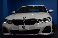 BMW 3シリーズ 330i Mｽﾎﾟｰﾂ 高出力 ﾊｲﾗｲﾝ＆ｺﾝﾌｫｰﾄP ﾋｰﾀｰ付黒革 追従ACC Mｽﾎﾟｰﾂﾌﾞﾚｰｷ 全周囲ｶﾒﾗ3Dﾋﾞｭｰ LEDﾍｯﾄﾞﾗｲﾄ ﾀｯﾁﾊﾟﾈﾙﾅﾋﾞ ｱｯﾌﾟﾙｶｰﾌﾟﾚｲ ﾜｲﾔﾚｽ充電 ｳｯﾄﾞｲﾝﾃﾘｱ 電動ﾄﾗﾝｸ 18AW 2年保証