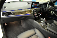 BMW 5シリーズ 530e Mｽﾎﾟｰﾂ PHEV ﾃﾞﾋﾞｭｰP ｿﾌﾄｸﾛｰｽﾞﾄﾞｱ 全席ﾋｰﾀｰ付黒革 LEDﾍｯﾄﾞﾗｲﾄ 追従ACC HUD ｼﾞｪｽﾁｬｰｺﾝﾄﾛｰﾙ 車線変更&逸脱警告 衝突軽減B ﾀｯﾁﾊﾟﾈﾙ対応iﾄﾞﾗｲﾌﾞHDDﾅﾋﾞﾌﾙｾｸﾞ 3Dﾋﾞｭｰ全周囲ｶﾒﾗ 液晶ﾒｰﾀｰ 電動ﾄﾗﾝｸ  KW車高調 19AW 2年保証