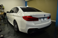 BMW 5シリーズ 530e Mｽﾎﾟｰﾂ PHEV ﾃﾞﾋﾞｭｰP ｿﾌﾄｸﾛｰｽﾞﾄﾞｱ 全席ﾋｰﾀｰ付黒革 LEDﾍｯﾄﾞﾗｲﾄ 追従ACC HUD ｼﾞｪｽﾁｬｰｺﾝﾄﾛｰﾙ 車線変更&逸脱警告 衝突軽減B ﾀｯﾁﾊﾟﾈﾙ対応iﾄﾞﾗｲﾌﾞHDDﾅﾋﾞﾌﾙｾｸﾞ 3Dﾋﾞｭｰ全周囲ｶﾒﾗ 液晶ﾒｰﾀｰ 電動ﾄﾗﾝｸ  KW車高調 19AW 2年保証