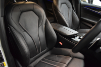 BMW 5シリーズ 530e Mｽﾎﾟｰﾂ PHEV ﾊｲﾗｲﾝP 全席ﾋｰﾀｰ付黒革 Mｽﾎﾟｰﾂﾌﾞﾚｰｷ LEDﾍｯﾄﾞﾗｲﾄ 追従ACC 車線変更&逸脱&歩行者警告 衝突軽減B ﾀｯﾁﾊﾟﾈﾙ対応iﾄﾞﾗｲﾌﾞHDDﾅﾋﾞﾌﾙｾｸﾞ 全周囲ｶﾒﾗ3Dﾋﾞｭｰ 液晶ﾒｰﾀｰ 電動ﾄﾗﾝｸ  19AW 2年保証