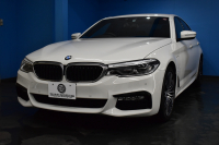 BMW 5シリーズ 530e Mｽﾎﾟｰﾂ PHEV ﾊｲﾗｲﾝP 全席ﾋｰﾀｰ付黒革 Mｽﾎﾟｰﾂﾌﾞﾚｰｷ LEDﾍｯﾄﾞﾗｲﾄ 追従ACC 車線変更&逸脱&歩行者警告 衝突軽減B ﾀｯﾁﾊﾟﾈﾙ対応iﾄﾞﾗｲﾌﾞHDDﾅﾋﾞﾌﾙｾｸﾞ 全周囲ｶﾒﾗ3Dﾋﾞｭｰ 液晶ﾒｰﾀｰ 電動ﾄﾗﾝｸ  19AW 2年保証