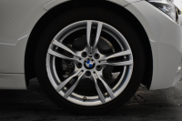 BMW 3シリーズ 320dﾂｰﾘﾝｸﾞ Mｽﾎﾟｰﾂ  LCI後期 8Cｴﾝｼﾞﾝ ﾊﾟﾉﾗﾏｻﾝﾙｰﾌ ﾋｰﾀｰ付黒革 LEDﾍｯﾄﾞﾗｲﾄ&ﾃｰﾙ 追従ACC 車線変更&逸脱&歩行者警告 衝突軽減ﾌﾞﾚｰｷ 18AW ﾀｯﾁﾊﾟｯﾄﾞ式iﾄﾞﾗｲﾌﾞHDDﾅﾋﾞ Bｶﾒﾗ前後PDC 電動Rｹﾞｰﾄ 2年保証