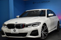 BMW 3シリーズ 320i Mｽﾎﾟｰﾂ ﾃﾞﾋﾞｭｰ&ｺﾝﾌｫｰﾄP ﾋｰﾀｰ付ﾌﾞﾗｯｸﾚｻﾞｰ ｵﾌﾟｼｮﾝ19AW 全周囲ｶﾒﾗ ﾀｯﾁﾊﾟﾈﾙﾅﾋﾞ ﾌﾙｾｸﾞTV ｱｯﾌﾟﾙｶｰﾌﾟﾚｲ 追従ACC LEDﾍｯﾄﾞﾗｲﾄ 電動ﾄﾗﾝｸ 側面衝突&車線変更&逸脱&歩行者警告 液晶ﾒｰﾀｰ 後退ｱｼｽﾄ Pｱｼｽﾄ 2年保証