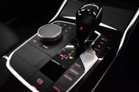 BMW 3シリーズ 320i Mｽﾎﾟｰﾂ ﾃﾞﾋﾞｭｰ&ｺﾝﾌｫｰﾄP ﾋｰﾀｰ付ﾌﾞﾗｯｸﾚｻﾞｰ ｵﾌﾟｼｮﾝ19AW 全周囲ｶﾒﾗ ﾀｯﾁﾊﾟﾈﾙﾅﾋﾞ ﾌﾙｾｸﾞTV ｱｯﾌﾟﾙｶｰﾌﾟﾚｲ 追従ACC LEDﾍｯﾄﾞﾗｲﾄ 電動ﾄﾗﾝｸ 側面衝突&車線変更&逸脱&歩行者警告 液晶ﾒｰﾀｰ 後退ｱｼｽﾄ Pｱｼｽﾄ 2年保証