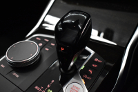 BMW 3シリーズ 320i Mｽﾎﾟｰﾂ ﾃﾞﾋﾞｭｰ&ｺﾝﾌｫｰﾄP ﾋｰﾀｰ付ﾌﾞﾗｯｸﾚｻﾞｰ ｵﾌﾟｼｮﾝ19AW 全周囲ｶﾒﾗ ﾀｯﾁﾊﾟﾈﾙﾅﾋﾞ ﾌﾙｾｸﾞTV ｱｯﾌﾟﾙｶｰﾌﾟﾚｲ 追従ACC LEDﾍｯﾄﾞﾗｲﾄ 電動ﾄﾗﾝｸ 側面衝突&車線変更&逸脱&歩行者警告 液晶ﾒｰﾀｰ 後退ｱｼｽﾄ Pｱｼｽﾄ 2年保証