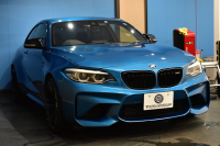 BMW Mシリーズ M2 6速MT LCI後期 ﾋｰﾀｰ付黒革 ｱﾀﾞﾌﾟﾃｨﾌﾞﾍｷｻｺﾞﾅﾙLEDﾍｯﾄﾞﾗｲﾄ&ﾃｰﾙ  ﾀｯﾁﾊﾟﾈﾙHDDﾅﾋﾞ Bｶﾒﾗ Scan-Speak社製ｽﾋﾟｰｶｰ/Studie Sound System 19AW 車線逸脱&歩行者警告 衝突軽減 ｶｰﾎﾞﾝｲﾝﾃﾘｱ  ﾌﾞﾗｯｸｸﾞﾘﾙ iｽﾄｯﾌﾟ ｽﾏｰﾄｷｰ 2年保証
