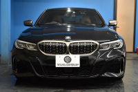 BMW 3シリーズ M340i Xﾄﾞﾗｲﾌﾞ 新車保証R6年10月迄 ｵﾌﾟｼｮﾝ/Mｽﾎﾟｰﾂｼｰﾄ ﾋｰﾀｰ付ｺﾆｬｯｸ革 ACｼｭﾆｯﾂｧｰ20AW ACC HUD ﾚｰｻﾞｰLEDﾗｲﾄ 可変Mｻｽ Mﾌﾞﾚｰｷ H&Rﾀﾞｳﾝｻｽ ｼﾞｪｽﾁｬｰC ﾊｰﾏﾝｶｰﾄﾞﾝｽﾋﾟｰｶｰ 側面衝突&車線変更&逸脱警告 後退ｱｼｽﾄ Pｱｼｽﾄ ﾀｯﾁﾊﾟﾈﾙﾅﾋﾞ