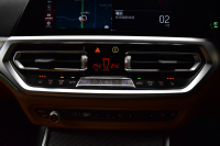 BMW 3シリーズ M340i Xﾄﾞﾗｲﾌﾞ 新車保証R6年10月迄 ｵﾌﾟｼｮﾝ/Mｽﾎﾟｰﾂｼｰﾄ ﾋｰﾀｰ付ｺﾆｬｯｸ革 ACｼｭﾆｯﾂｧｰ20AW ACC HUD ﾚｰｻﾞｰLEDﾗｲﾄ 可変Mｻｽ Mﾌﾞﾚｰｷ H&Rﾀﾞｳﾝｻｽ ｼﾞｪｽﾁｬｰC ﾊｰﾏﾝｶｰﾄﾞﾝｽﾋﾟｰｶｰ 側面衝突&車線変更&逸脱警告 後退ｱｼｽﾄ Pｱｼｽﾄ ﾀｯﾁﾊﾟﾈﾙﾅﾋﾞ