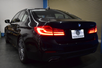 BMW 5シリーズ 530i Mｽﾎﾟｰﾂ 高出力ﾓﾃﾞﾙ ﾃﾞﾋﾞｭｰP ﾊｲﾗｲﾝP 全席ﾋｰﾀｰ付ｱｲﾎﾞﾘｰ革 ｿﾌﾄｸﾛｰｽﾞﾄﾞｱ HUD LEDﾍｯﾄﾞﾗｲﾄ 追従ACC 車線変更警告 Pｱｼｽﾄ 液晶ﾒｰﾀｰ ﾀｯﾁﾊﾟﾈﾙ対応iﾄﾞﾗｲﾌﾞHDDﾅﾋﾞﾌﾙｾｸﾞ ｼﾞｪｽﾁｬｰ 3Dﾋﾞｭｰ Bｶﾒﾗ 電動ﾄﾗﾝｸ 2年保証