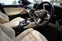 BMW 5シリーズ 530i Mｽﾎﾟｰﾂ 高出力ﾓﾃﾞﾙ ﾃﾞﾋﾞｭｰP ﾊｲﾗｲﾝP 全席ﾋｰﾀｰ付ｱｲﾎﾞﾘｰ革 ｿﾌﾄｸﾛｰｽﾞﾄﾞｱ HUD LEDﾍｯﾄﾞﾗｲﾄ 追従ACC 車線変更警告 Pｱｼｽﾄ 液晶ﾒｰﾀｰ ﾀｯﾁﾊﾟﾈﾙ対応iﾄﾞﾗｲﾌﾞHDDﾅﾋﾞﾌﾙｾｸﾞ ｼﾞｪｽﾁｬｰ 3Dﾋﾞｭｰ Bｶﾒﾗ 電動ﾄﾗﾝｸ 2年保証