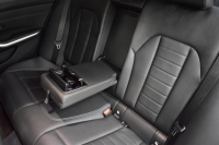 BMW 3シリーズ 330i Mｽﾎﾟｰﾂ 期間限定掲載 高出力 ｲﾉﾍﾞｰｼｮﾝ&ﾌｧｽﾄﾄﾗｯｸ＆ﾊｲﾗｲﾝ&ｺﾝﾌｫｰﾄP ﾚｰｻﾞｰLEDﾗｲﾄ ﾋｰﾀｰ付黒革 ACC HUD 19AW Mｽﾎﾟｰﾂﾌﾞﾚｰｷ 可変Mｻｽ 全周囲ｶﾒﾗ3Dﾋﾞｭｰ駐車ｱｼｽﾄ ｼﾞｪｽﾁｬｰｺﾝﾄﾛｰﾙ付ﾀｯﾁﾊﾟﾈﾙﾅﾋﾞ 電動ﾄﾗﾝｸ ﾜｲﾔﾚｽ充電 2年保証