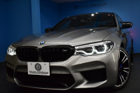 BMW Mシリーズ M5 V8ﾂｲﾝﾀｰﾎﾞ600馬力 MxDrive（4WD//2WD切替可）1ｵｰﾅｰ ｺﾝﾌｫｰﾄP  全席ﾋｰﾀｰ&前席ﾍﾞﾝﾁﾚｰｼｮﾝ&ﾏｯｻｰｼﾞ付ﾌﾞﾗｳﾝ&ﾌﾞﾗｯｸﾚｻﾞｰ ｽﾃｱﾘﾝｸﾞﾋｰﾀｰ ｱﾝﾋﾞｴﾝﾄｴｱP ﾀﾞｰｸｶｰﾎﾞﾝｲﾝﾃﾘｱ 追従ACC LCW LEDﾍｯﾄﾞﾗｲﾄ HUD 液晶ﾒｰﾀｰ 3Dﾋﾞｭｰ 20AW 2年保証