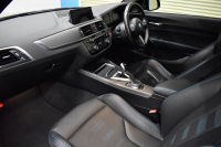 BMW Mシリーズ M2 ｺﾝﾍﾟﾃｨｼｮﾝ MDCT 7速DCT LCI後期 ｺﾝﾍﾟﾃｨｼｮﾝ専用410馬力ｴﾝｼﾞﾝ ﾍｷｻｺﾞﾅﾙLEDﾍｯﾄﾞﾗｲﾄ&ﾃｰﾙ ﾋｰﾀｰ付黒革 ﾀｯﾁﾊﾟﾈﾙHDDﾅﾋﾞBｶﾒﾗ 19AW ﾊｰﾏﾝｶｰﾄﾞﾝ 車線逸脱&歩行者警告 衝突軽減ﾌﾞﾚｰｷ ｶｰﾎﾞﾝｲﾝﾃﾘｱ Mｼｰﾄﾍﾞﾙﾄ 2年保証