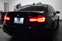 BMW Mシリーズ M3 MDCT  ｲﾝﾃﾞｨﾋﾞｼﾞｭｱﾙｶﾗｰ｢ｱｽﾞﾗｲﾄﾌﾞﾗｯｸ｣ ｵﾌﾟｼｮﾝ可変Mｻｽ Mﾊﾟﾌｫｽｽﾌﾟﾘﾝｸﾞ  LEDﾍｯﾄﾞﾗｲﾄ ＆ﾃｰﾙ 7速DCT ﾋｰﾀｰ付ｿﾉﾏﾍﾞｰｼﾞｭ革 HUD ｵﾌﾟｼｮﾝ19AW 車線逸脱&歩行者警告 ｶｰﾎﾞﾝR ﾌﾙｾｸﾞ Bｶﾒﾗ ﾊｰﾏﾝｶｰﾄﾞﾝ ｶｰﾎﾞﾝFﾘｯﾌﾟ 2年保証