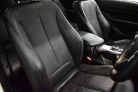 BMW 2シリーズ M235i 8速AT 直6ﾀｰﾎﾞ 326馬力 ｻﾝﾙｰﾌ ﾋｰﾀｰ付黒革 社外ﾌﾙｾｸﾞ ﾀｯﾁﾊﾟｯﾄﾞ式iﾄﾞﾗｲﾌﾞHDDﾅﾋﾞBｶﾒﾗ ｱﾀﾞﾌﾟﾃｨﾌﾞMｻｽ 大型ﾌﾞﾚｰｷｼｽﾃﾑ 車線逸脱&歩行者警告 衝突軽減ﾌﾞﾚｰｷ 2年保証