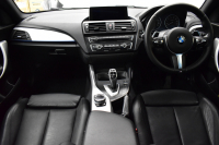 BMW 2シリーズ M235i 8速AT 直6ﾀｰﾎﾞ 326馬力 ｻﾝﾙｰﾌ ﾋｰﾀｰ付黒革 社外ﾌﾙｾｸﾞ ﾀｯﾁﾊﾟｯﾄﾞ式iﾄﾞﾗｲﾌﾞHDDﾅﾋﾞBｶﾒﾗ ｱﾀﾞﾌﾟﾃｨﾌﾞMｻｽ 大型ﾌﾞﾚｰｷｼｽﾃﾑ 車線逸脱&歩行者警告 衝突軽減ﾌﾞﾚｰｷ 2年保証