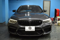 BMW Mシリーズ M5 ｴﾃﾞｨｼｮﾝ MISSION:IMPOSSIBLE  ｺﾝﾍﾟﾃｨｼｮﾝﾍﾞｰｽ特別仕様車 625馬力 MxDrive(4WD/2WD切替可)全席ﾋｰﾀｰ&前席ﾍﾞﾝﾁﾚｰｼｮﾝ付黒革  追従ACC LCW LED HUD 液晶ﾒｰﾀｰ 3Dﾋﾞｭｰ Mﾍﾞﾙﾄ 20AW ﾊｰﾏﾝｶｰﾄﾞﾝ ｿﾌﾄｸﾛｰｽﾞﾄﾞｱ 2年保証
