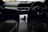 BMW 3シリーズ 320d Xﾄﾞﾗｲﾌﾞ Mｽﾎﾟｰﾂ 4WD 期間限定掲載 新車保証R7年2月迄 ﾌｧｽﾄﾄﾗｯｸP 可変Mｻｽ Mｽﾎﾟｰﾂﾌﾞﾚｰｷ 19AW Pｱｼｽﾄﾌﾟﾗｽ 3Dﾋﾞｭｰ全周囲ｶﾒﾗ ﾋｰﾀｰ付ﾊｰﾌﾚｻﾞｰ BMWﾗｲﾌﾞｺｯｸﾋﾟｯﾄ ｱｯﾌﾟﾙｶｰﾌﾟﾚｲ  ACC LEDﾍｯﾄﾞﾗｲﾄ 車線変更&逸脱&歩行者警告 2年保証