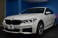 BMW 6シリーズ 630iｸﾞﾗﾝﾂｰﾘｽﾓ Mｽﾎﾟｰﾂ ｺﾝﾌｫｰﾄP ﾊﾟﾉﾗﾏSR ﾍｷｻｺﾞﾅﾙLEDﾍｯﾄﾞﾗｲﾄ  ACC ﾊｰﾏﾝｶｰﾄﾞﾝｻｳﾝﾄﾞ 全席ﾋｰﾀｰ前席ﾍﾞﾝﾁﾚｰｼｮﾝ&ﾏｯｻｰｼﾞ付茶革 HUD 衝突軽減ﾌﾞﾚｰｷ 車線変更 &逸脱&歩行者警告 ﾀｯﾁﾊﾟﾈﾙﾅﾋﾞ 3Dﾋﾞｭｰ 液晶ﾒｰﾀｰ  電動ﾄﾗﾝｸ 2年保証