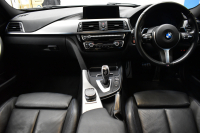 BMW 3シリーズ 320iﾂｰﾘﾝｸﾞ Mｽﾎﾟｰﾂｴﾃﾞｨｼｮﾝｼｬﾄﾞｰ LCI後期限定8Aｴﾝｼﾞﾝ ﾋｰﾀｰ付黒革 専用ﾀﾞｰｸLEDﾍｯﾄﾞﾗｲﾄ&ﾃｰﾙ 液晶ﾒｰﾀｰ 追従ACC ﾀｯﾁﾊﾟﾈﾙHDDﾅﾋﾞ 車線変更&逸脱&歩行者警告 衝突軽減ﾌﾞﾚｰｷ  19AW 電動Rｹﾞｰﾄ 前後PDC Bｶﾒﾗ  2年保証