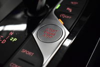 BMW 3シリーズ 330i Mｽﾎﾟｰﾂ 高出力 1ｵｰﾅｰ ｻﾝR ｲﾉﾍﾞｰｼｮﾝ&ﾌｧｽﾄﾄﾗｯｸ＆ﾊｲﾗｲﾝ&ｺﾝﾌｫｰﾄP ﾚｰｻﾞｰLEDﾗｲﾄ ﾋｰﾀｰ付黒革 ACC HUD 19AW Mｽﾎﾟｰﾂﾌﾞﾚｰｷ 可変Mｻｽ ﾊﾟｰｷﾝｸﾞｱｼｽﾄ+ 全周囲ｶﾒﾗ ｼﾞｪｽﾁｬｰC対応ﾀｯﾁﾊﾟﾈﾙﾅﾋﾞ ｱｯﾌﾟﾙｶｰﾌﾟﾚｲ  2年保証