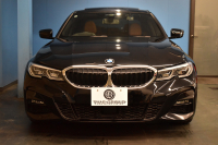 BMW 3シリーズ 320i Mｽﾎﾟｰﾂ 1ｵｰﾅｰ ｻﾝR ｲﾉﾍﾞｰｼｮﾝ&ﾊｲﾗｲﾝ&ｺﾝﾌｫｰﾄP ﾚｰｻﾞｰLEDﾗｲﾄ ﾋｰﾀｰ付ｺﾆｬｯｸ革 ACC HUD ﾊﾟｰｷﾝｸﾞｱｼｽﾄ ﾀｯﾁﾊﾟﾈﾙﾅﾋﾞ ｼﾞｪｽﾁｬｰｺﾝﾄﾛｰﾙ 電動ﾄﾗﾝｸ HiFiｽﾋﾟｰｶｰ ｳｯﾄﾞｲﾝﾃﾘｱ ｱｯﾌﾟﾙｶｰﾌﾟﾚｲ 18AW 2年保証