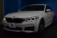 BMW 6シリーズ 623dｸﾞﾗﾝﾂｰﾘｽﾓ Mｽﾎﾟｰﾂ 1ｵｰﾅｰ ｱｯﾌﾟｸﾞﾚｰﾄﾞ&ｺﾝﾌｫｰﾄP ﾊﾟﾉﾗﾏSR LEDﾍｯﾄﾞﾗｲﾄ  ACC ﾊｰﾏﾝｶｰﾄﾞﾝｻｳﾝﾄﾞ ﾋｰﾀｰ&ﾍﾞﾝﾁﾚｰｼｮﾝ&ﾏｯｻｰｼﾞ付茶革 HUD 20AW 衝突軽減B 車線変更 &逸脱&歩行者警告 ﾅﾋﾞ全周囲ｶﾒ 液晶ﾒｰﾀｰ  電動ﾄﾗﾝｸ 2年保証