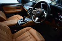 BMW 6シリーズ 623dｸﾞﾗﾝﾂｰﾘｽﾓ Mｽﾎﾟｰﾂ 1ｵｰﾅｰ ｱｯﾌﾟｸﾞﾚｰﾄﾞ&ｺﾝﾌｫｰﾄP ﾊﾟﾉﾗﾏSR LEDﾍｯﾄﾞﾗｲﾄ  ACC ﾊｰﾏﾝｶｰﾄﾞﾝｻｳﾝﾄﾞ ﾋｰﾀｰ&ﾍﾞﾝﾁﾚｰｼｮﾝ&ﾏｯｻｰｼﾞ付茶革 HUD 20AW 衝突軽減B 車線変更 &逸脱&歩行者警告 ﾅﾋﾞ全周囲ｶﾒ 液晶ﾒｰﾀｰ  電動ﾄﾗﾝｸ 2年保証