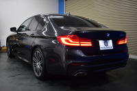 BMW 5シリーズ 523i Mｽﾎﾟｰﾂ 1ｵｰﾅｰ ﾊｲﾗｲﾝP 変更後全面液晶ﾒｰﾀｰﾊﾟﾈﾙ 全席ﾋｰﾀｰ付黒革 HUD LEDﾍｯﾄﾞﾗｲﾄ 追従ACC 車線変更&逸脱警告 衝突軽減B ﾀｯﾁﾊﾟﾈﾙ対応iﾄﾞﾗｲﾌﾞHDDﾅﾋﾞﾌﾙｾｸﾞ 全周囲ｶﾒﾗ3Dﾋﾞｭｰ 電動ﾄﾗﾝｸ 19AW 2年保証