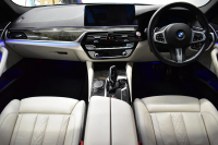 BMW 5シリーズ 523d Xﾄﾞﾗｲﾌﾞ Mｽﾎﾟｰﾂ ｴﾃﾞｨｼｮﾝｼﾞｮｲ+ LCI後期 4WD ｴｸｽｸﾙｰｼﾌﾞﾅｯﾊﾟﾚｻﾞｰP 全席ﾋｰﾀｰ&付ｴｸｽｸﾙｰｼﾌﾞﾅｯﾊﾟ白革 Mperfoemanceｽﾎﾟｰﾂﾌﾞﾚｰｷ 新ﾃﾞｻﾞｲﾝLEDﾍｯﾄﾞﾗｲﾄ 可変ｻｽﾍﾟﾝｼｮﾝ ﾗｲﾌﾞｺｸﾋﾟｯﾄ ACC HUD LCW 3Dﾋﾞｭｰ ﾌﾙｾｸﾞ 2年保証