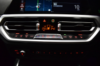 BMW 3シリーズ 330iﾂｰﾘﾝｸﾞ Mｽﾎﾟｰﾂ G21型 1ｵｰﾅｰ 高出力 ｲﾉﾍﾞｰｼｮﾝ&ﾊｲﾗｲﾝ&ｺﾝﾌｫｰﾄP ﾚｰｻﾞｰLEDﾗｲﾄ ﾋｰﾀｰ付黒革 ACC HUD 18AW Mｽﾎﾟｰﾂﾌﾞﾚｰｷ ﾊﾟｰｷﾝｸﾞｱｼｽﾄ+ 全周囲ｶﾒﾗ ｼﾞｪｽﾁｬｰC対応ﾀｯﾁﾊﾟﾈﾙﾅﾋﾞ ｱｯﾌﾟﾙｶｰﾌﾟﾚｲ 電動Rｹﾞｰﾄ ﾜｲﾔﾚｽ充電2年保証