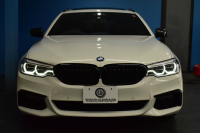 BMW 5シリーズ 523i ﾂｰﾘﾝｸﾞ Mｽﾎﾟｰﾂ 1ｵｰﾅｰ ｾﾚｸﾄ&ﾊｲﾗｲﾝP ﾊﾟﾉﾗﾏｻﾝR 4ｿﾞｰﾝAC 変更後全面液晶ﾒｰﾀｰ Mﾊﾟﾌｫｰﾏﾝｽ20AW 全席ﾋｰﾀｰ付黒革 HUD LEDﾍｯﾄﾞﾗｲﾄ 追従ACC 車線変更&逸脱警告 衝突軽減B ﾀｯﾁﾊﾟﾈﾙHDDﾅﾋﾞ 全周囲ｶﾒﾗ3Dﾋﾞｭｰ ﾊｰﾏﾝｶｰﾄﾞﾝ 電動Rｹﾞｰﾄ 2年保証