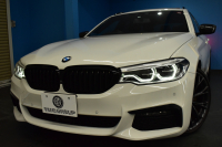 BMW 5シリーズ 523i ﾂｰﾘﾝｸﾞ Mｽﾎﾟｰﾂ 1ｵｰﾅｰ ｾﾚｸﾄ&ﾊｲﾗｲﾝP ﾊﾟﾉﾗﾏｻﾝR 4ｿﾞｰﾝAC 変更後全面液晶ﾒｰﾀｰ Mﾊﾟﾌｫｰﾏﾝｽ20AW 全席ﾋｰﾀｰ付黒革 HUD LEDﾍｯﾄﾞﾗｲﾄ 追従ACC 車線変更&逸脱警告 衝突軽減B ﾀｯﾁﾊﾟﾈﾙHDDﾅﾋﾞ 全周囲ｶﾒﾗ3Dﾋﾞｭｰ ﾊｰﾏﾝｶｰﾄﾞﾝ 電動Rｹﾞｰﾄ 2年保証