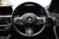 BMW 5シリーズ 523i Mｽﾎﾟｰﾂ 1ｵｰﾅｰ ﾊｲﾗｲﾝP 変更後全面液晶ﾒｰﾀｰﾊﾟﾈﾙ 全席ﾋｰﾀｰ付黒革 HUD LEDﾍｯﾄﾞﾗｲﾄ 追従ACC 車線変更&逸脱警告 衝突軽減B ﾀｯﾁﾊﾟﾈﾙ対応iﾄﾞﾗｲﾌﾞHDDﾅﾋﾞﾌﾙｾｸﾞ 全周囲ｶﾒﾗ3Dﾋﾞｭｰ 電動ﾄﾗﾝｸ 19AW 2年保証