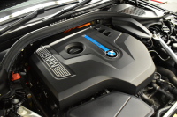 BMW 5シリーズ 530e Mｽﾎﾟｰﾂ PHEV 変更後全面液晶ﾒｰﾀｰ 全席ﾋｰﾀｰ付白革 LEDﾍｯﾄﾞﾗｲﾄ 追従ACC HUD 車線変更&逸脱警告 衝突軽減B ﾀｯﾁﾊﾟﾈﾙ対応iﾄﾞﾗｲﾌﾞHDDﾅﾋﾞﾌﾙｾｸﾞ 3Dﾋﾞｭｰ全周囲ｶﾒﾗ Pｱｼｽﾄ 電動ﾄﾗﾝｸ 2年保証