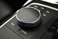 BMW 3シリーズ 330i Mｽﾎﾟｰﾂ 高出力 ｲﾉﾍﾞｰｼｮﾝ&ﾊｲﾗｲﾝ&ｺﾝﾌｫｰﾄP ﾚｰｻﾞｰLEDﾗｲﾄ ﾋｰﾀｰ付黒革 ACC HUD ﾚｲｽﾞ19AW ｱｲﾊﾞｯﾊﾀﾞｳﾝｻｽ Mｽﾎﾟｰﾂﾌﾞﾚｰｷ ﾊﾟｰｷﾝｸﾞｱｼｽﾄ+ 全周囲ｶﾒﾗ ｼﾞｪｽﾁｬｰC対応ﾀｯﾁﾊﾟﾈﾙﾅﾋﾞ ｱｯﾌﾟﾙｶｰﾌﾟﾚｲ  2年保証