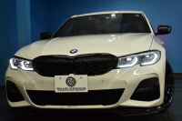 BMW 3シリーズ 330i Mｽﾎﾟｰﾂ 高出力 ｲﾉﾍﾞｰｼｮﾝ&ﾊｲﾗｲﾝ&ｺﾝﾌｫｰﾄP ﾚｰｻﾞｰLEDﾗｲﾄ ﾋｰﾀｰ付黒革 ACC HUD ﾚｲｽﾞ19AW ｱｲﾊﾞｯﾊﾀﾞｳﾝｻｽ Mｽﾎﾟｰﾂﾌﾞﾚｰｷ ﾊﾟｰｷﾝｸﾞｱｼｽﾄ+ 全周囲ｶﾒﾗ ｼﾞｪｽﾁｬｰC対応ﾀｯﾁﾊﾟﾈﾙﾅﾋﾞ ｱｯﾌﾟﾙｶｰﾌﾟﾚｲ  2年保証