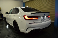 BMW 3シリーズ 330i Mｽﾎﾟｰﾂ 高出力 ｲﾉﾍﾞｰｼｮﾝ&ﾊｲﾗｲﾝ&ｺﾝﾌｫｰﾄP ﾚｰｻﾞｰLEDﾗｲﾄ ﾋｰﾀｰ付黒革 ACC HUD ﾚｲｽﾞ19AW ｱｲﾊﾞｯﾊﾀﾞｳﾝｻｽ Mｽﾎﾟｰﾂﾌﾞﾚｰｷ ﾊﾟｰｷﾝｸﾞｱｼｽﾄ+ 全周囲ｶﾒﾗ ｼﾞｪｽﾁｬｰC対応ﾀｯﾁﾊﾟﾈﾙﾅﾋﾞ ｱｯﾌﾟﾙｶｰﾌﾟﾚｲ  2年保証