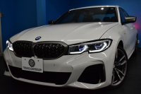 BMW 3シリーズ M340i Xﾄﾞﾗｲﾌﾞ ｵﾌﾟｼｮﾝMｽﾎﾟｰﾂｼｰﾄ ﾋｰﾀｰ付黒革 ACC HUD ﾚｰｻﾞｰLEDﾗｲﾄ 可変Mｻｽ Mｽﾎﾟｰﾂﾌﾞﾚｰｷ ｼﾞｪｽﾁｬｰC ﾊｰﾏﾝｶｰﾄﾞﾝｽﾋﾟｰｶｰ 側面衝突&車線変更&逸脱警告 後退ｱｼｽﾄ ﾀｯﾁﾊﾟﾈﾙﾅﾋﾞ全周囲ｶﾒﾗ 電動ﾄﾗﾝｸ 2年保証