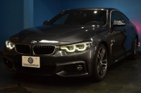 BMW 4シリーズ 440i ｸﾞﾗﾝｸｰﾍﾟ Mｽﾎﾟｰﾂ LCI後期 左ﾊﾝﾄﾞﾙ 1ｵｰﾅｰ ﾌｧｽﾄﾄﾗｯｸP 可変Mｻｽ Mｽﾎﾟｰﾂﾌﾞﾚｰｷ 19AW 追従ACC HUD ﾍｷｻｺﾞﾅﾙLEDﾍｯﾄﾞﾗｲﾄ&ﾃｰﾙ ﾋｰﾀｰ付黒革 液晶ﾒｰﾀｰ harman/kardon ﾀｯﾁﾊﾟﾈﾙﾅﾋﾞ Bｶﾒﾗ 車線変更&逸脱警告 衝突軽減B 電動Rｹﾞｰﾄ 2年保証