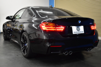 BMW Mシリーズ M4ｸｰﾍﾟ 6速MT 左ﾊﾝﾄﾞﾙ ﾋｰﾀｰ付ｻｷｰﾙｵﾚﾝｼﾞ革 ｶｰﾎﾞﾝR&ｲﾝﾃﾘｱ HUD ｱﾀﾞﾌﾟﾃｨﾌﾞLEDﾍｯﾄﾞﾗｲﾄ ｵﾌﾟｼｮﾝ19AW 衝突軽減ﾌﾞﾚｰｷ 車線逸脱&歩行者警告  ﾀｯﾁﾊﾟｯﾄﾞiﾄﾞﾗｲﾌﾞHDDﾅﾋﾞ 前後PDC ﾌﾙｾｸﾞ Bｶﾒﾗ ｽﾏｰﾄｷｰ  2年保証