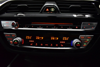 BMW 5シリーズ 530i Mｽﾎﾟｰﾂ 高出力ﾓﾃﾞﾙ ﾊｲﾗｲﾝP 全席ﾋｰﾀｰ付黒革 HUD LEDﾍｯﾄﾞﾗｲﾄ ACC LCW 全面液晶ﾒｰﾀｰ Mｽﾎﾟｰﾂﾌﾞﾚｰｷ ﾀｯﾁﾊﾟﾈﾙ対応iﾄﾞﾗｲﾌﾞHDDﾅﾋﾞﾌﾙｾｸﾞ 3Dﾋﾞｭｰ 車線逸脱&歩行者警告 衝突軽減B 19AW 2年保証